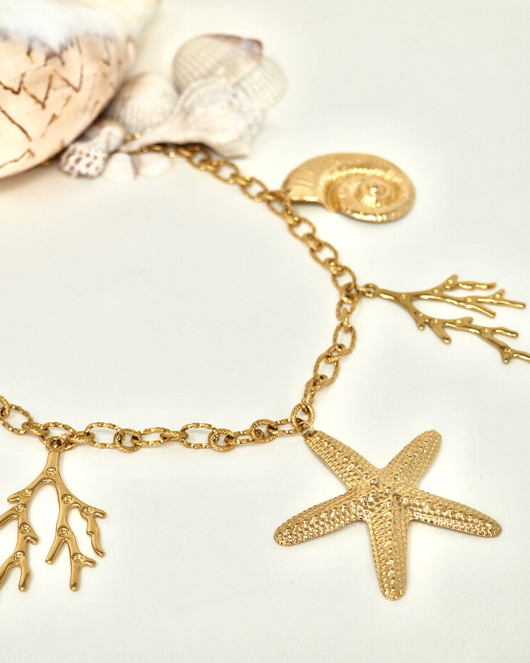 COLLIER ARIEL